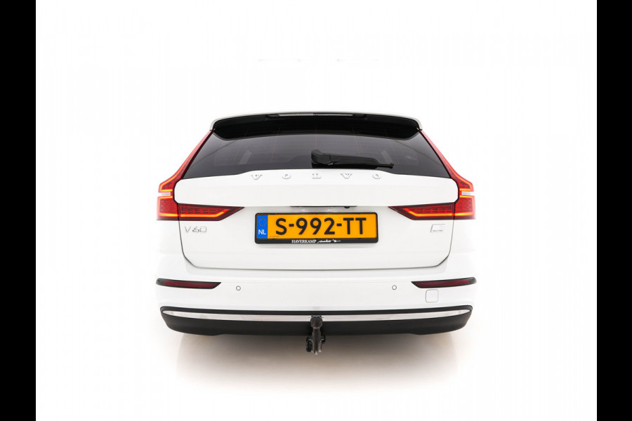 Volvo V60 2.0 T6 Core Bright AWD (Plug-In) {SoH-97%} (INCL-BTW)  Aut. *FULL-LED | DIGI-COCKPIT | CAMERA | HEATED-COMFORTSEATS | KEYLESS | DAB | PRIVACY-GLASS | CARPLAY | NAVI-FULLMAP | TOWBAR | 18''ALU*
