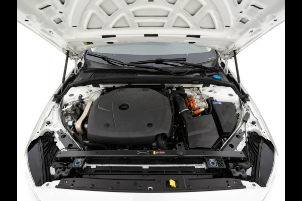 Volvo V60 2.0 T6 Core Bright AWD (Plug-In) {SoH-97%} (INCL-BTW)  Aut. *FULL-LED | DIGI-COCKPIT | CAMERA | HEATED-COMFORTSEATS | KEYLESS | DAB | PRIVACY-GLASS | CARPLAY | NAVI-FULLMAP | TOWBAR | 18''ALU*