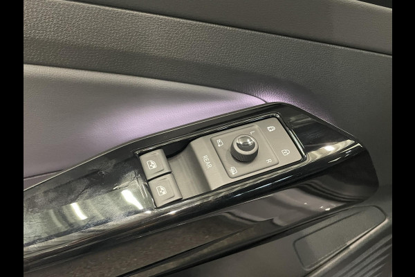 Volkswagen ID.4 Pro Limited Edition 77 kWh Navigatie Apple Carplay/Android Auto Keyless PDC V+A Climate Control DAB+ Lane Assist Adaptieve Cruise control Velours / Alcantara bekleding 19" Lichtmetalen Velgen