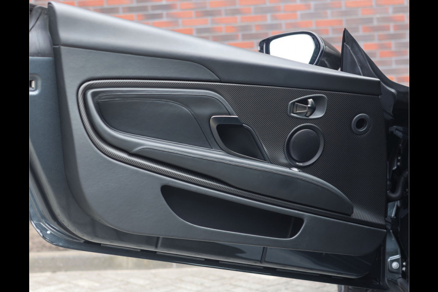 Aston Martin DBS 5.2 V12 Superleggera | B&O BeoSound - Xenon Grey