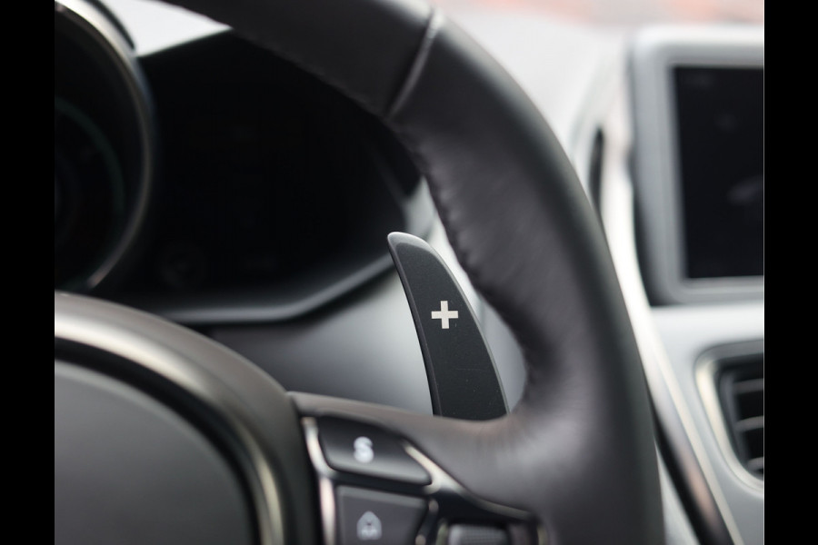 Aston Martin DBS 5.2 V12 Superleggera | B&O BeoSound - Xenon Grey