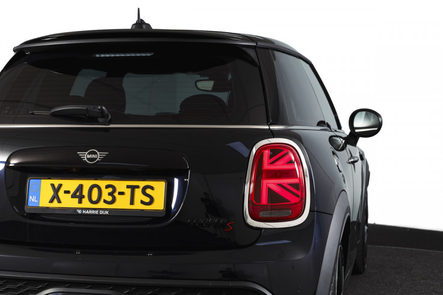 MINI 3-deurs 2.0 Cooper S | S/K-Panodak | Dig. Cockpit | Stoelverw. | PDC | Camera | NAV + App. Connect | ECC | Harman Kardon | LM 18" |
