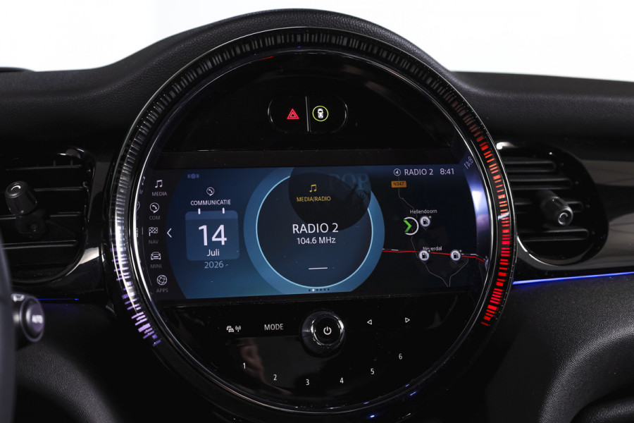 MINI 3-deurs 2.0 Cooper S | S/K-Panodak | Dig. Cockpit | Stoelverw. | PDC | Camera | NAV + App. Connect | ECC | Harman Kardon | LM 18" |