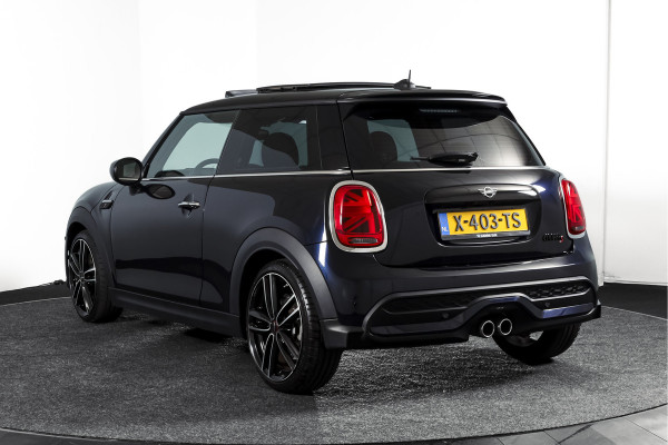 MINI 3-deurs 2.0 Cooper S | S/K-Panodak | Dig. Cockpit | Stoelverw. | PDC | Camera | NAV + App. Connect | ECC | Harman Kardon | LM 18" |
