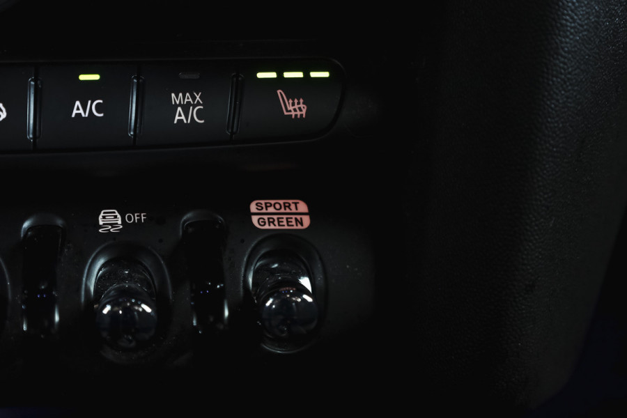MINI 3-deurs 2.0 Cooper S | S/K-Panodak | Dig. Cockpit | Stoelverw. | PDC | Camera | NAV + App. Connect | ECC | Harman Kardon | LM 18" |