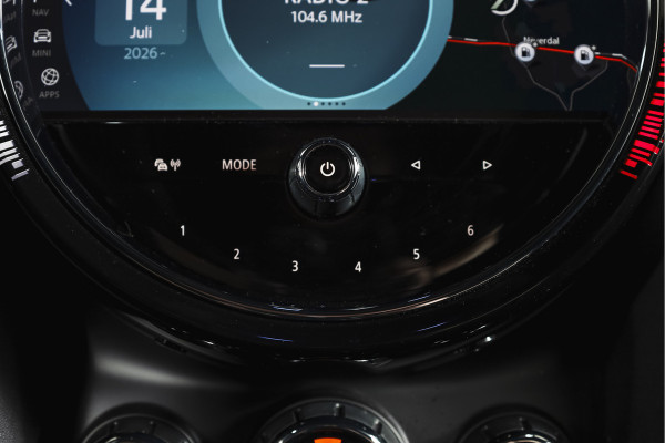 MINI 3-deurs 2.0 Cooper S | S/K-Panodak | Dig. Cockpit | Stoelverw. | PDC | Camera | NAV + App. Connect | ECC | Harman Kardon | LM 18" |