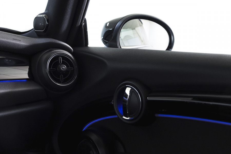 MINI 3-deurs 2.0 Cooper S | S/K-Panodak | Dig. Cockpit | Stoelverw. | PDC | Camera | NAV + App. Connect | ECC | Harman Kardon | LM 18" |