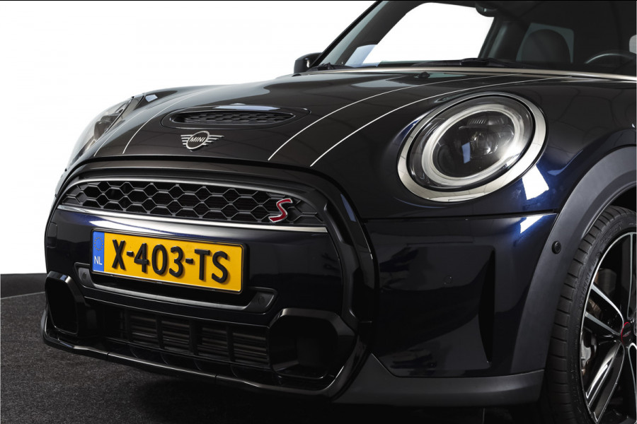 MINI 3-deurs 2.0 Cooper S | S/K-Panodak | Dig. Cockpit | Stoelverw. | PDC | Camera | NAV + App. Connect | ECC | Harman Kardon | LM 18" |