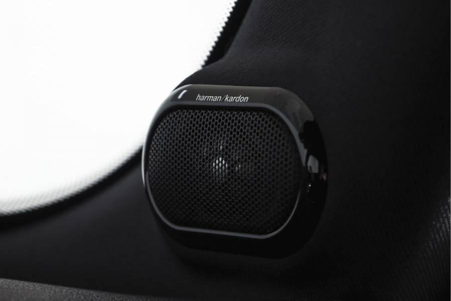 MINI 3-deurs 2.0 Cooper S | S/K-Panodak | Dig. Cockpit | Stoelverw. | PDC | Camera | NAV + App. Connect | ECC | Harman Kardon | LM 18" |