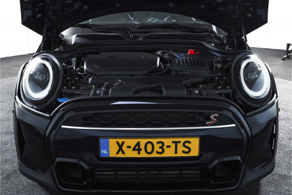MINI 3-deurs 2.0 Cooper S | S/K-Panodak | Dig. Cockpit | Stoelverw. | PDC | Camera | NAV + App. Connect | ECC | Harman Kardon | LM 18" |
