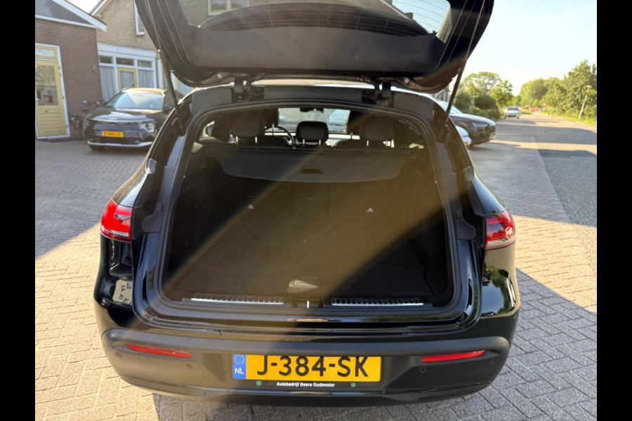 Mercedes-Benz EQC 400 4MATIC Business Luxury 80 kWh SOH 93.4%, Schuifdak, Trekhaak