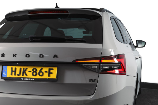 Škoda Superb Combi 1.4 TSI iV Sportline Business | S/K-Panodak | Dig. Cockpit | Adapt. Cruise | Winterpakket | PDC | NAV + App. Connect | ECC | Elek. Klep | LM 19" |