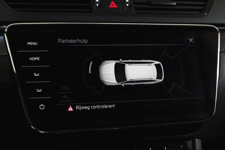 Škoda Superb Combi 1.4 TSI iV Sportline Business | S/K-Panodak | Dig. Cockpit | Adapt. Cruise | Winterpakket | PDC | NAV + App. Connect | ECC | Elek. Klep | LM 19" |