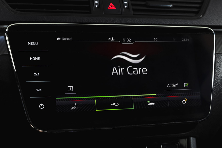 Škoda Superb Combi 1.4 TSI iV Sportline Business | S/K-Panodak | Dig. Cockpit | Adapt. Cruise | Winterpakket | PDC | NAV + App. Connect | ECC | Elek. Klep | LM 19" |