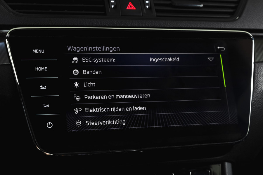 Škoda Superb Combi 1.4 TSI iV Sportline Business | S/K-Panodak | Dig. Cockpit | Adapt. Cruise | Winterpakket | PDC | NAV + App. Connect | ECC | Elek. Klep | LM 19" |