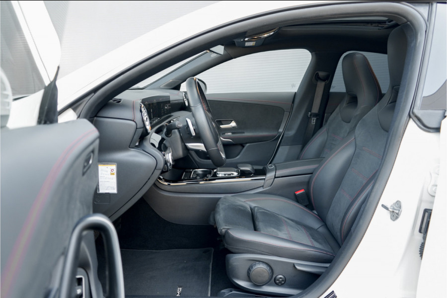 Mercedes-Benz CLA-Klasse Shooting Brake 200 Business Solution AMG Pano Camera