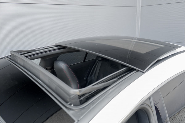 Mercedes-Benz CLA-Klasse Shooting Brake 200 Business Solution AMG Pano Camera