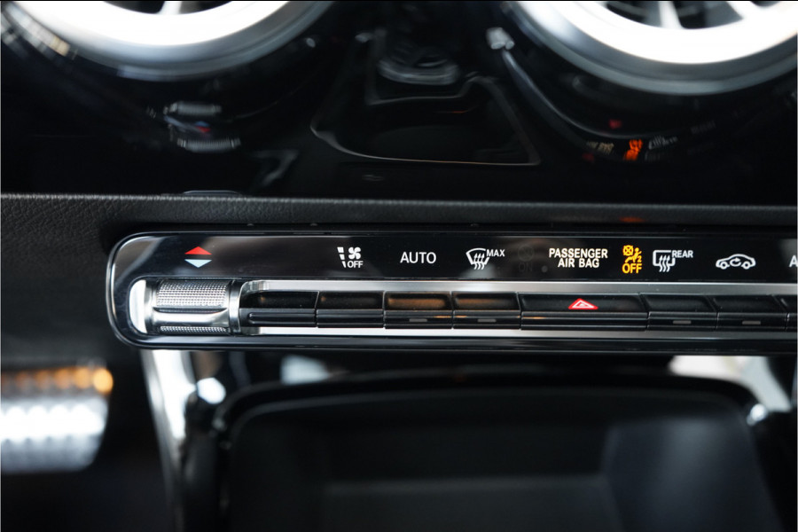Mercedes-Benz CLA-Klasse Shooting Brake 200 Business Solution AMG Pano Camera