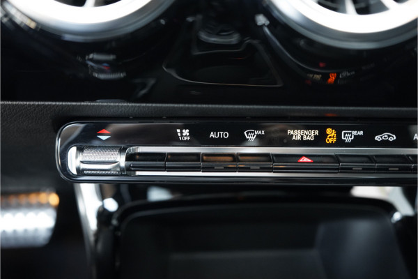 Mercedes-Benz CLA-Klasse Shooting Brake 200 Business Solution AMG Pano Camera