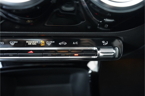 Mercedes-Benz CLA-Klasse Shooting Brake 200 Business Solution AMG Pano Camera