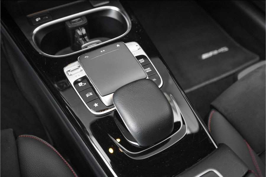Mercedes-Benz CLA-Klasse Shooting Brake 200 Business Solution AMG Pano Camera
