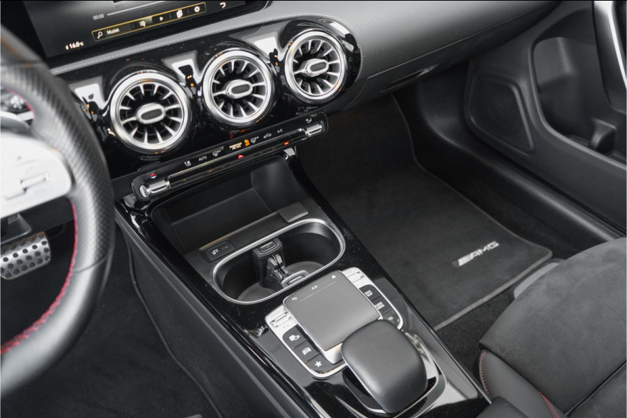 Mercedes-Benz CLA-Klasse Shooting Brake 200 Business Solution AMG Pano Camera