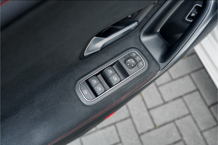 Mercedes-Benz CLA-Klasse Shooting Brake 200 Business Solution AMG Pano Camera