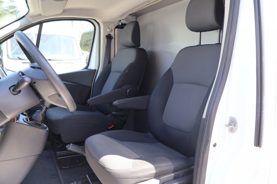 Renault Trafic 2.0 dCi 120pk L2 H1 2x Schuifdeur Airco Navigatie Trekhaak