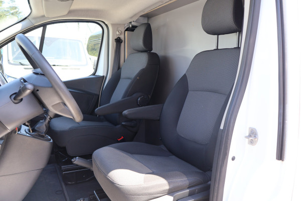 Renault Trafic 2.0 dCi 120pk L2 H1 2x Schuifdeur Airco Navigatie Trekhaak