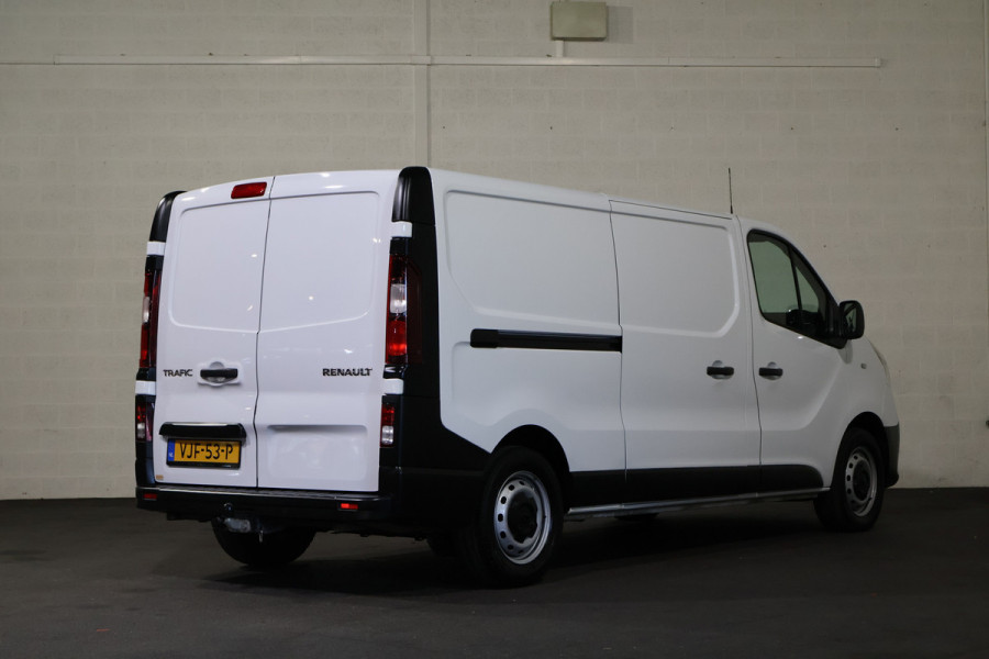 Renault Trafic 2.0 dCi 120pk L2 H1 2x Schuifdeur Airco Navigatie Trekhaak