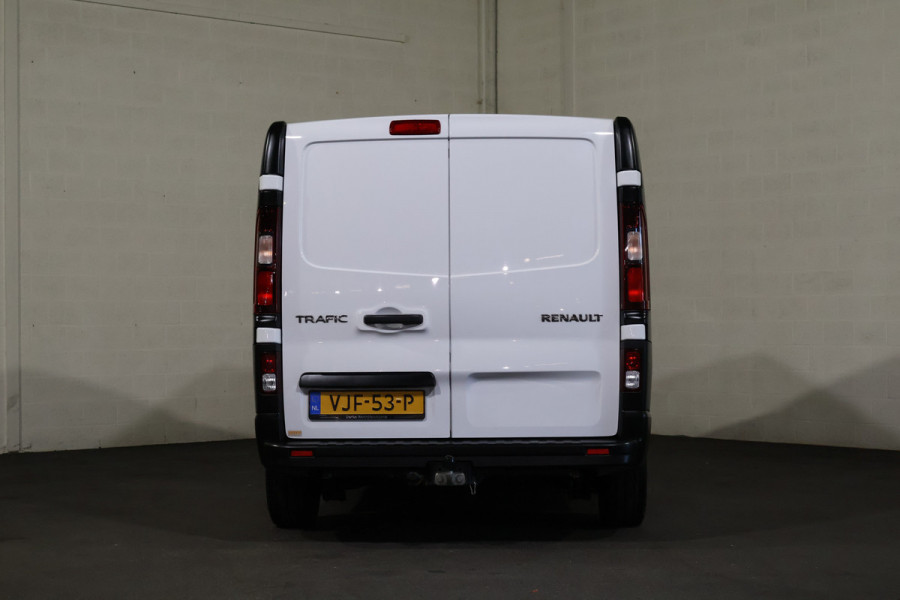 Renault Trafic 2.0 dCi 120pk L2 H1 2x Schuifdeur Airco Navigatie Trekhaak