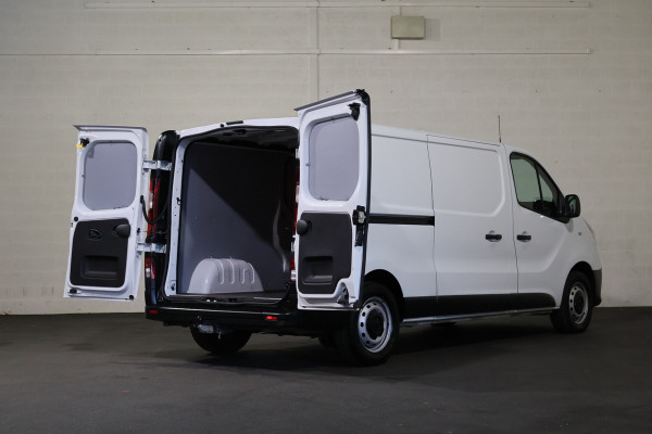 Renault Trafic 2.0 dCi 120pk L2 H1 2x Schuifdeur Airco Navigatie Trekhaak