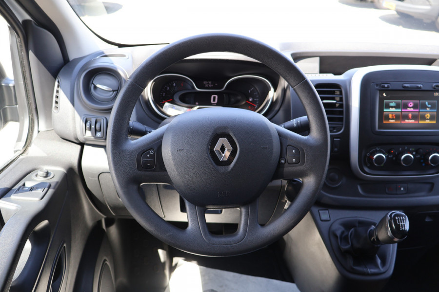 Renault Trafic 2.0 dCi 120pk L2 H1 2x Schuifdeur Airco Navigatie Trekhaak