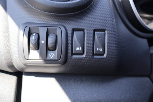 Renault Trafic 2.0 dCi 120pk L2 H1 2x Schuifdeur Airco Navigatie Trekhaak