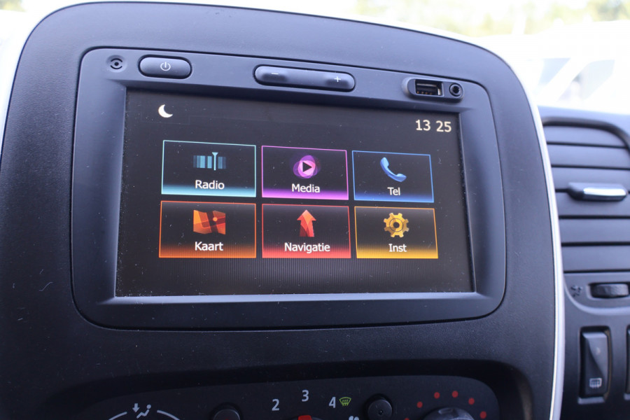 Renault Trafic 2.0 dCi 120pk L2 H1 2x Schuifdeur Airco Navigatie Trekhaak