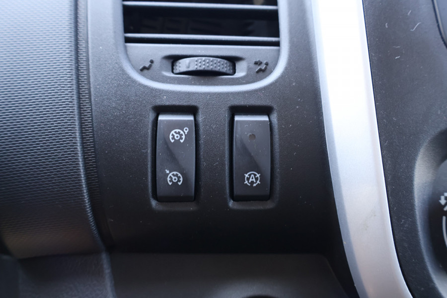 Renault Trafic 2.0 dCi 120pk L2 H1 2x Schuifdeur Airco Navigatie Trekhaak