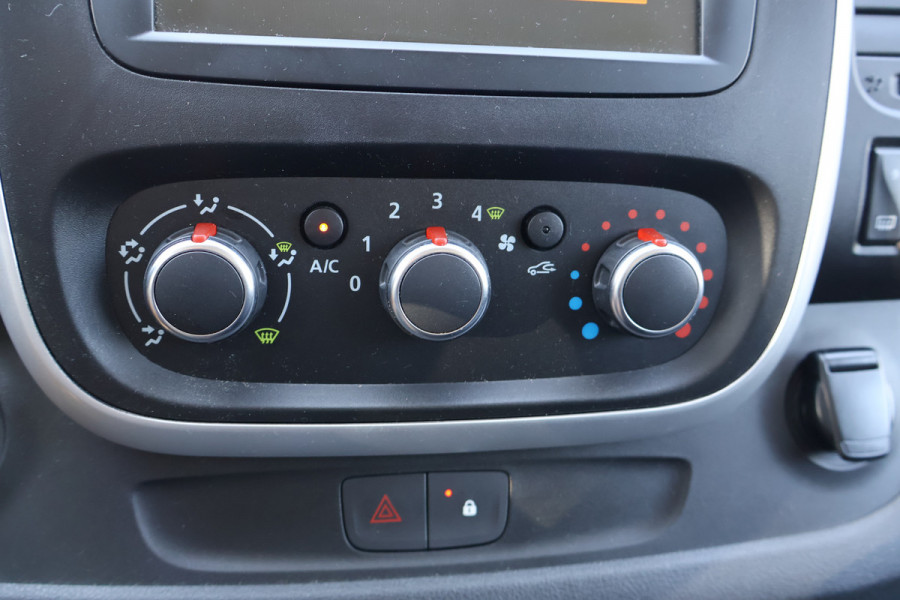 Renault Trafic 2.0 dCi 120pk L2 H1 2x Schuifdeur Airco Navigatie Trekhaak