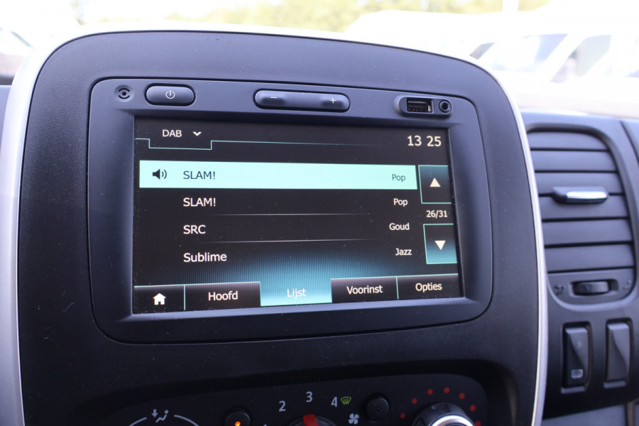 Renault Trafic 2.0 dCi 120pk L2 H1 2x Schuifdeur Airco Navigatie Trekhaak