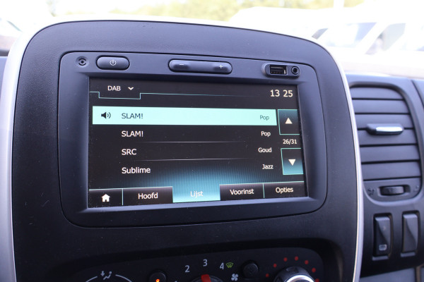 Renault Trafic 2.0 dCi 120pk L2 H1 2x Schuifdeur Airco Navigatie Trekhaak