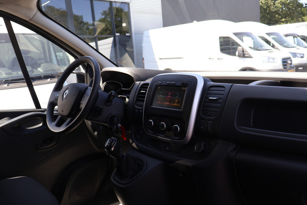 Renault Trafic 2.0 dCi 120pk L2 H1 2x Schuifdeur Airco Navigatie Trekhaak
