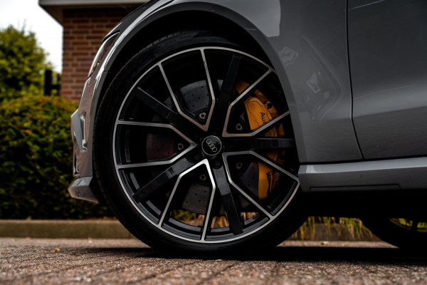 Audi RS6 Avant 4.0 TFSI Quattro Performance Pro Line Plus Keramisch Pano Carbon B&O 360 Camera 21'' WF