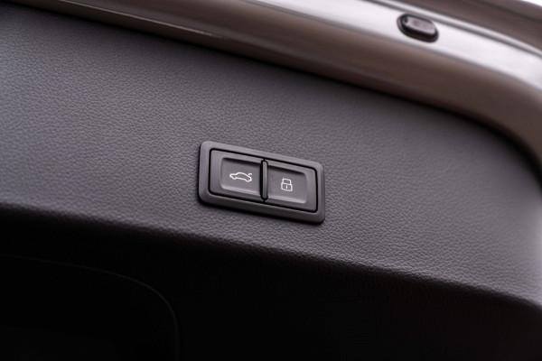 Audi RS6 Avant 4.0 TFSI Quattro Performance Pro Line Plus Keramisch Pano Carbon B&O 360 Camera 21'' WF
