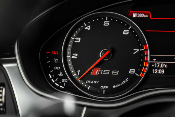 Audi RS6 Avant 4.0 TFSI Quattro Performance Pro Line Plus Keramisch Pano Carbon B&O 360 Camera 21'' WF