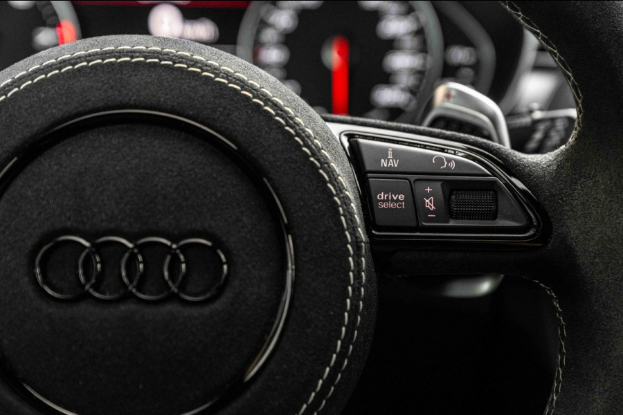 Audi RS6 Avant 4.0 TFSI Quattro Performance Pro Line Plus Keramisch Pano Carbon B&O 360 Camera 21'' WF
