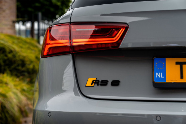 Audi RS6 Avant 4.0 TFSI Quattro Performance Pro Line Plus Keramisch Pano Carbon B&O 360 Camera 21'' WF