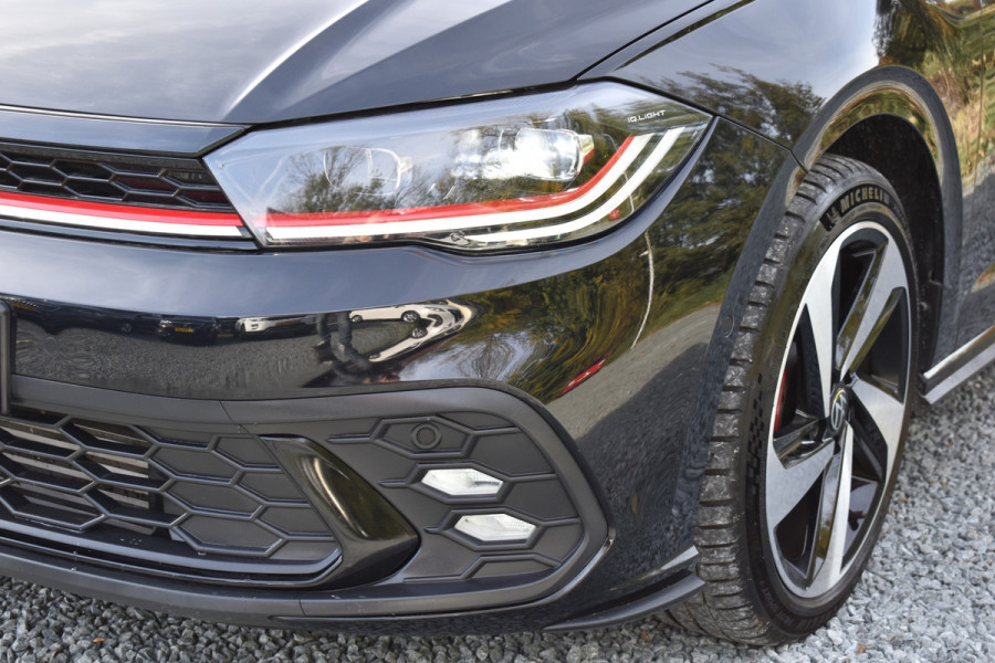 Volkswagen Polo 2.0 TSI GTI TSI 210PK DSG GTI-SPORT IQ-LIGHT/PDC/CARPLAY