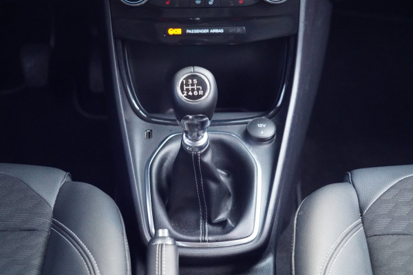 Ford Puma 1.0 EcoBoost Hybrid Titanium / Navi / Stoel- & Stuurverw. / B&O Audio / Allseason