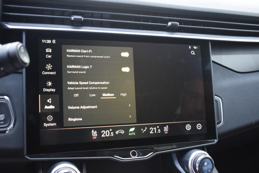 Lynk & Co 01 262PK Automaat / 360 Camera / Adaptieve cruise control / Glazen schuif-kanteldak / Elektrische stoelen met geheugenfunctie / Stoelverwarming / Elektrische achterklep / Climate control / Parkeersensoren V+A / 20"velgen / Keyless entry /