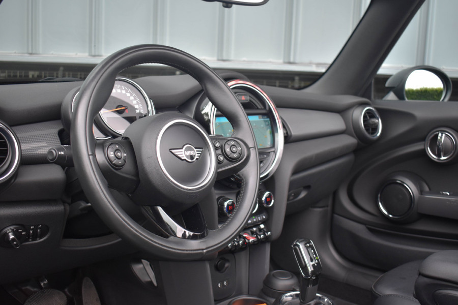 MINI Cabrio 1.5 Cooper Chili | Leder | NL Auto | Carplay | Keyless | Dealer. OH