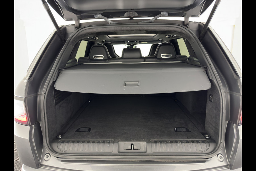 Land Rover Range Rover Sport 5.0 V8 SC SVR Aut. *PANO | LEATHER | MATRIX-LED | HEAD-UP | CARBON | ADAPTIVE-CRUISE | MEMORY-PACK | MERIDIAN-AUDIO | BLINDSPOT | TOPVIEW | DIGI-COCKPIT | HEATED-SPORTSEATS | PRIVACY-GLASS | SHIFTPADDLES |